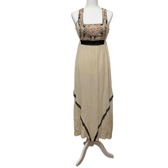 Lulumari Ethnic Maxi Bohemian Embroidered Dress - Picture 1 of 7